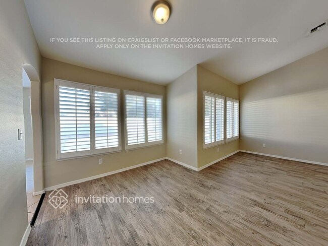 Building Photo - 4512 Crimson Leaf Dr