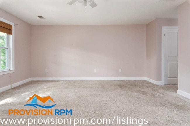 Building Photo - 618 Cypress Ln