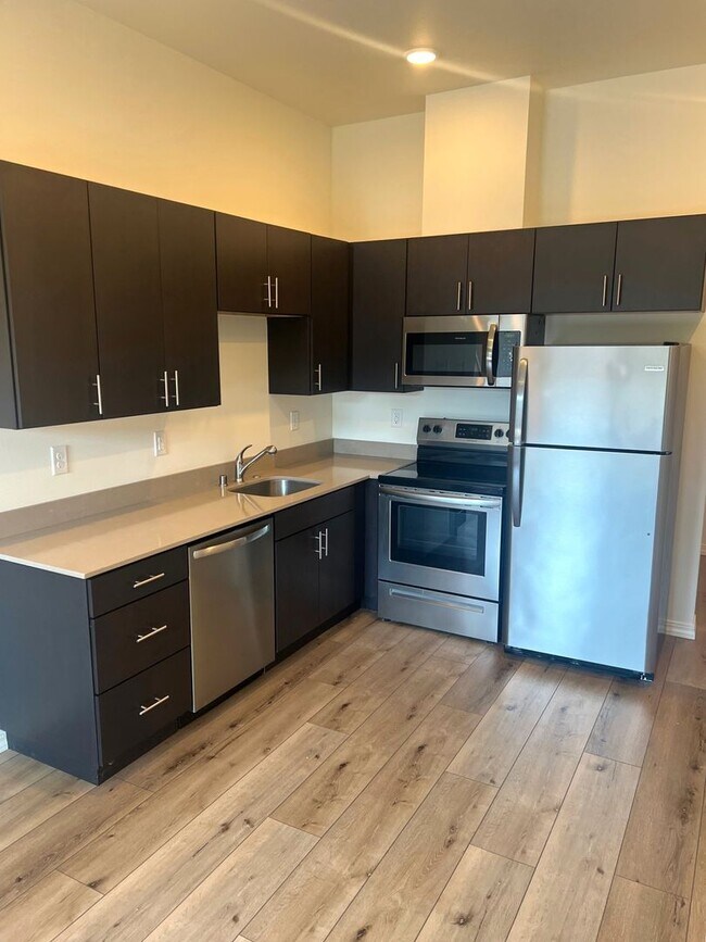 Building Photo - Evergreen Multiplex