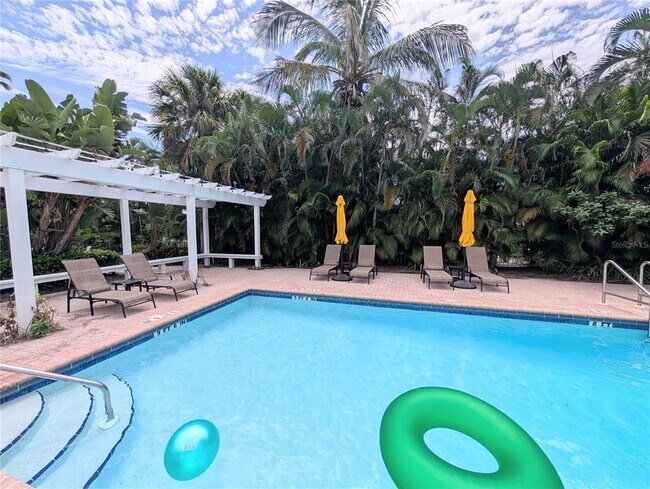 Building Photo - 2934 Gulf of Mexico Dr