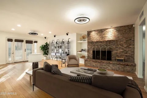 Building Photo - 13034 N 8th Ave