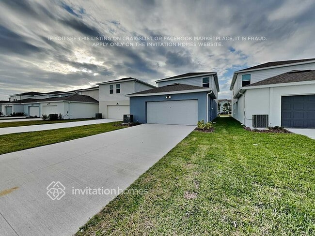 Building Photo - 1907 Tohoqua Blvd