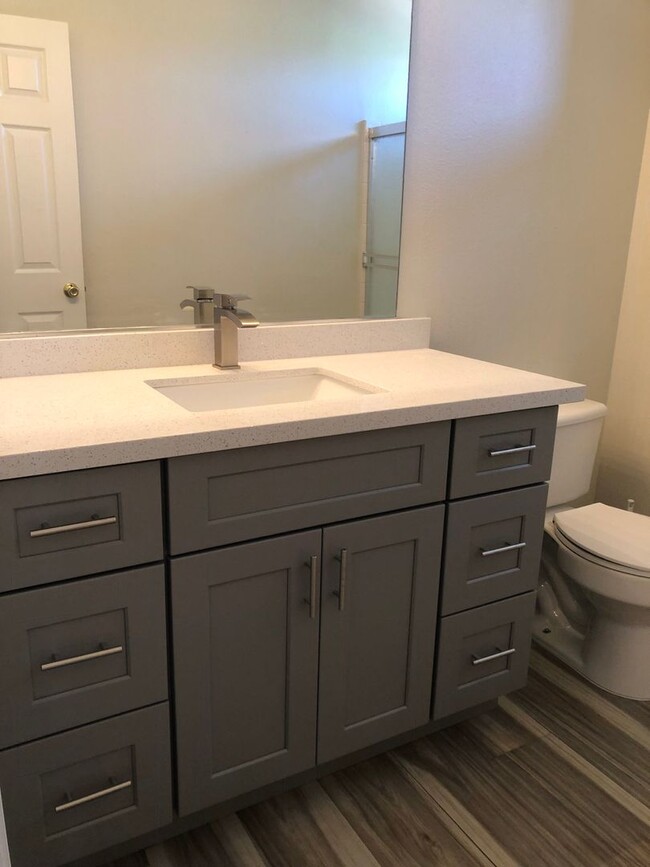 Building Photo - 2 Weeks Free! 4 Bedroom, 2.5 Bathroom Ston...