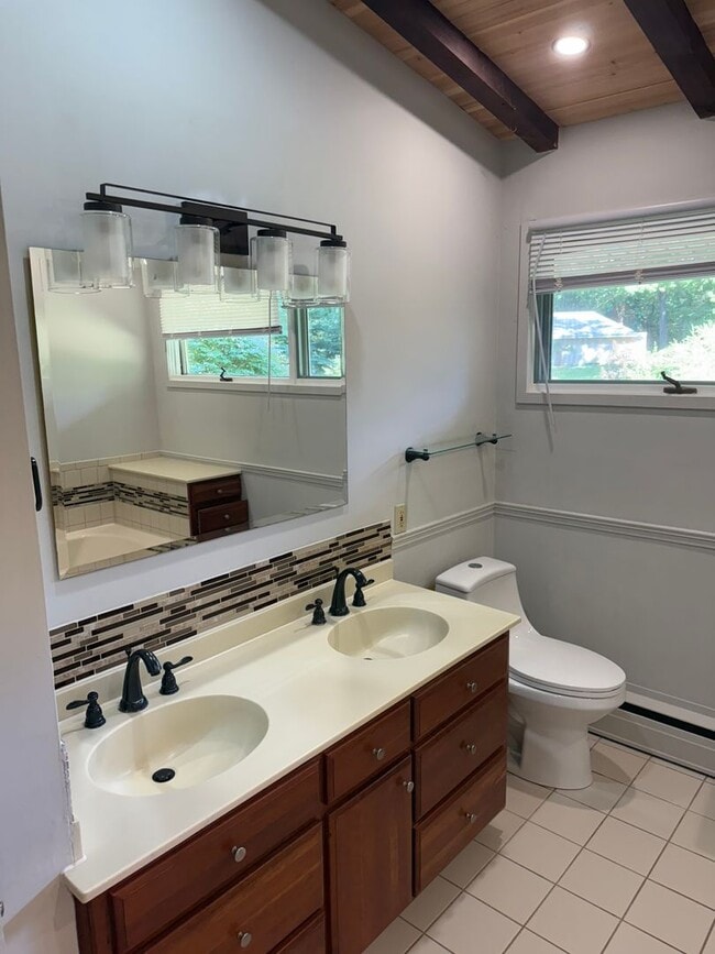 Building Photo - Spacious Mid-Century Modern Rental in Canton - 4 bed, 2 bath