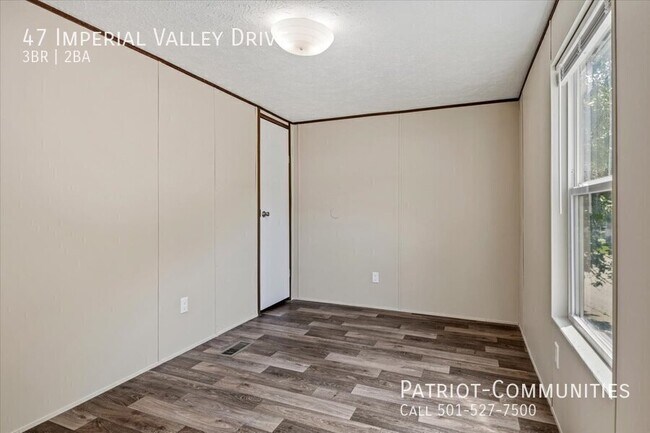 Building Photo - 47 Imperial Valley Dr