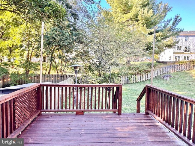 Building Photo - 4800 Sugar Plum Ct
