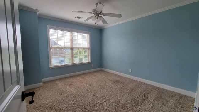 Building Photo - 105 Fortune Way