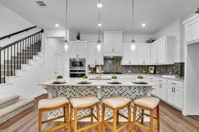 Building Photo - 8216 Bethpage Dr