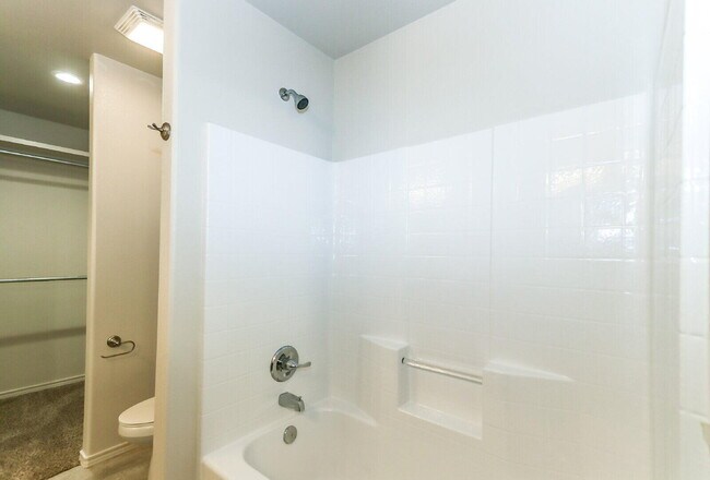 Building Photo - 6905 67th St
