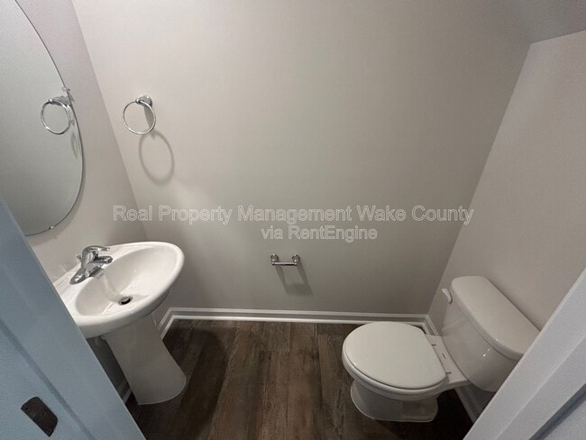 Building Photo - 8515 Beckett Chase Wy