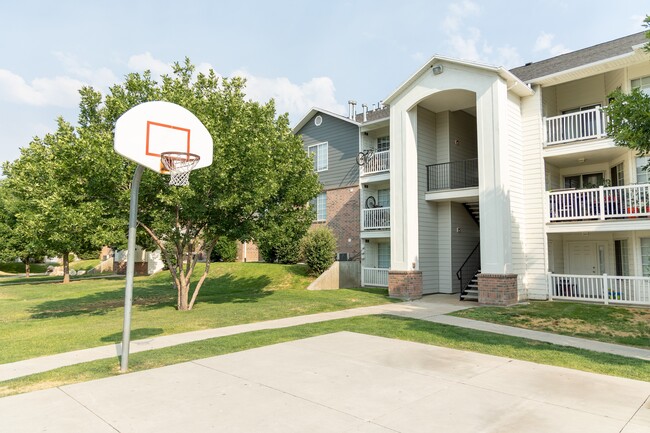 Building Photo - Haven Pointe Apartments