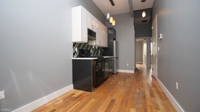 Building Photo - 99 Wilson Ave