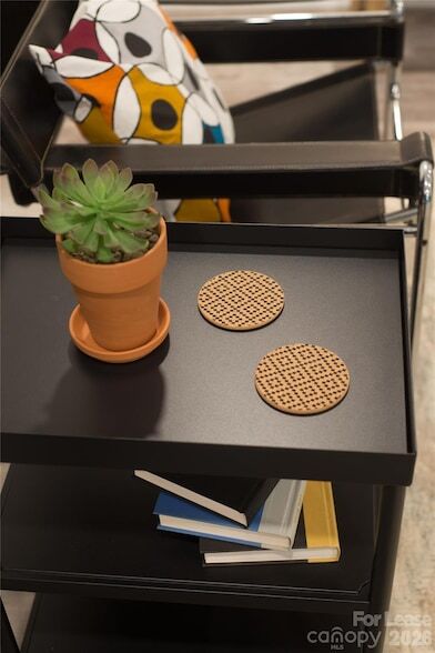 Building Photo - 3945 Rockfern Rd