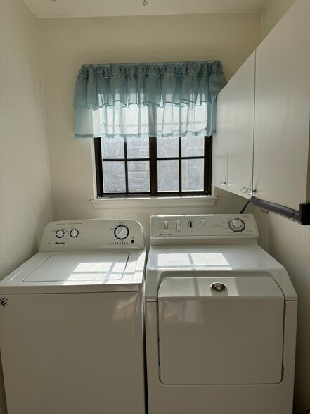 Building Photo - 4295 W 111th Cir