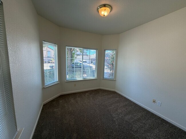 Building Photo - 7565 Whitmore St