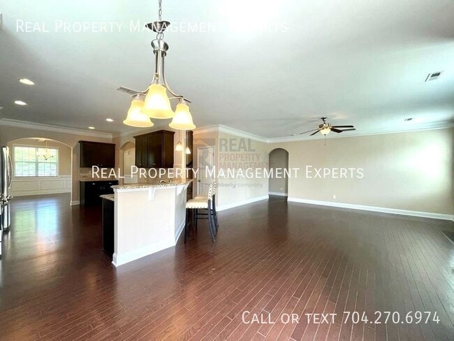 Building Photo - 3233 Elyse Manor Ct