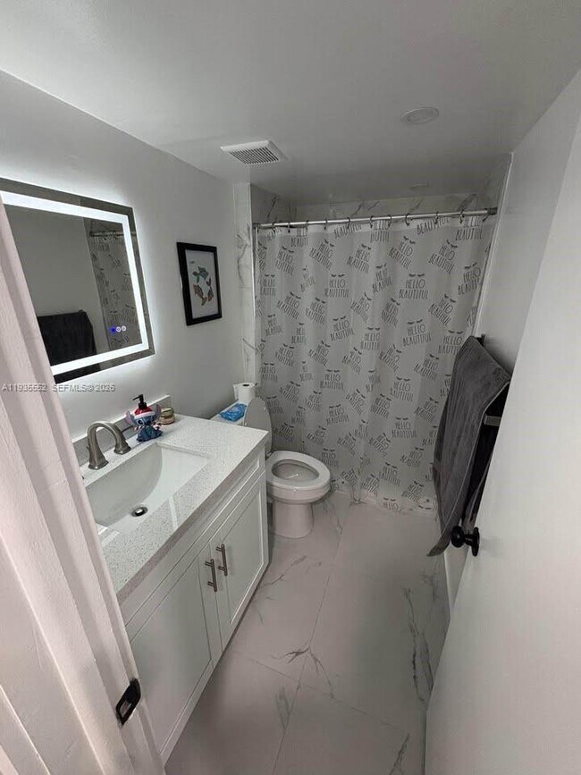 Building Photo - 6841 SW 147th Ave