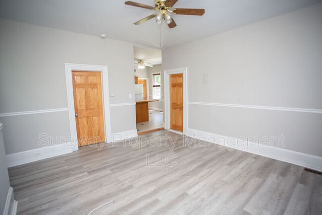 Building Photo - 21 N Lenola Rd