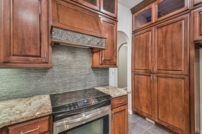 Building Photo - 20942 Wind Field Ln