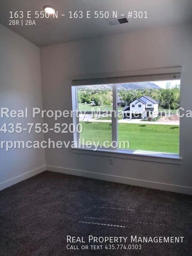 Building Photo - 163 E 550 N