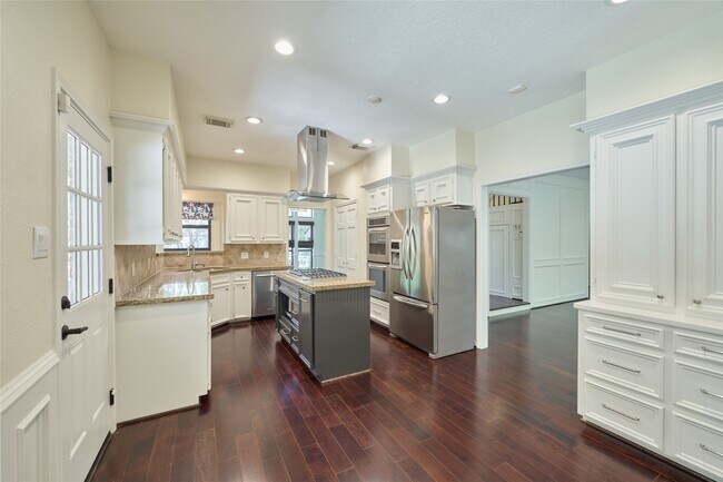 Building Photo - 6 Glen Canyon Pl