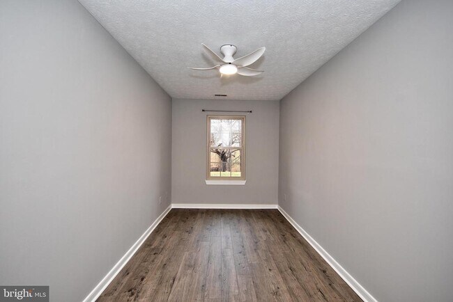 Building Photo - 1717 Landmark Dr