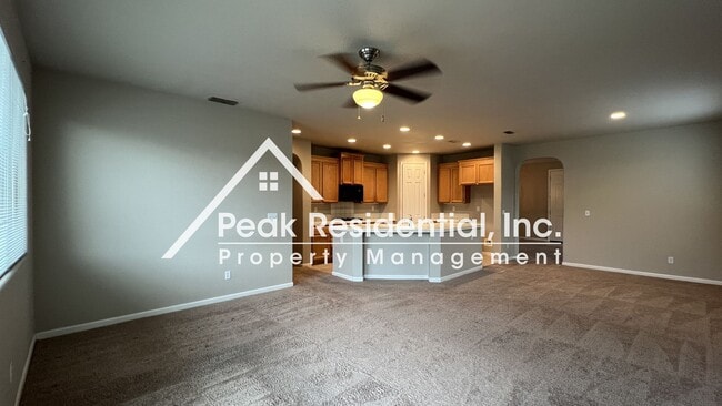 Building Photo - Spacious Elk Grove 3bd/2ba Home with 2 Car...