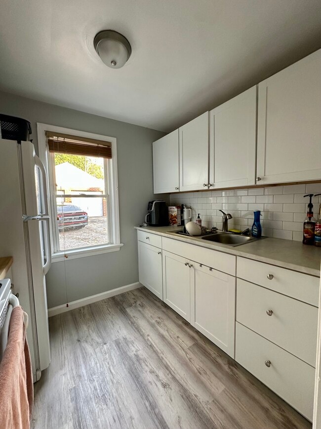 Kitchen - 2053 11th St
