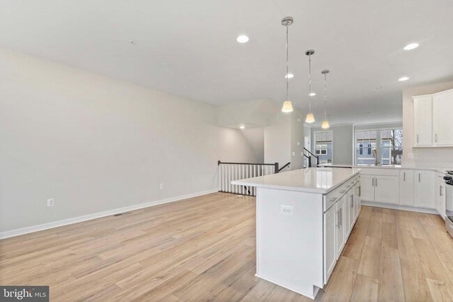 Building Photo - 1725 Evansberry Dr