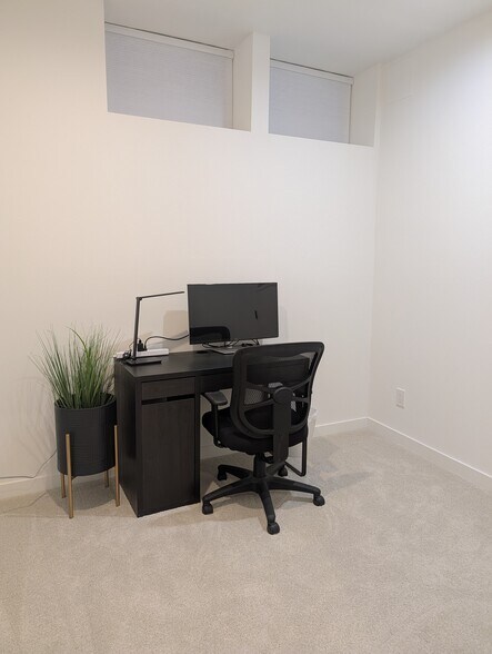 Building Photo - 2227 25th Ave S