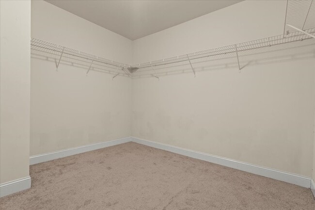 Building Photo - 1635 Lake Wateree Dr
