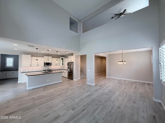 Building Photo - 25509 N 140th Dr