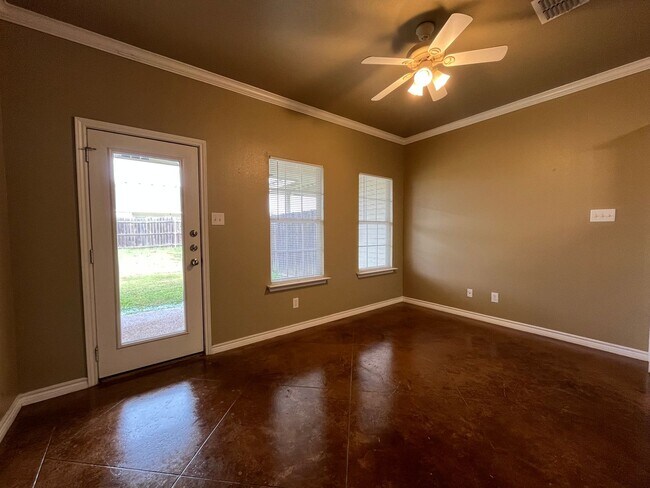 Building Photo - 3045 Palomino Trail