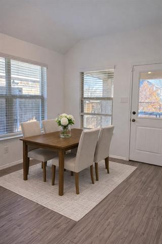 Building Photo - 2332 Rosaline Dr