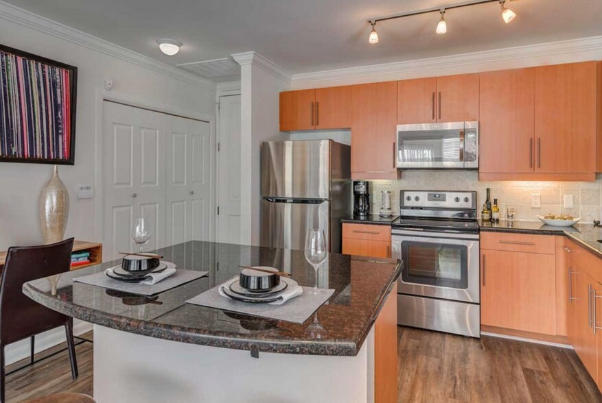 Building Photo - 2909 Cityplace W Blvd