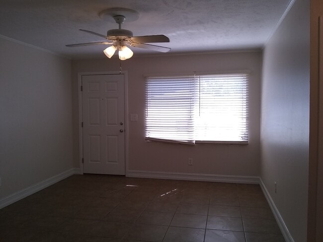 Building Photo - Two Bedroom