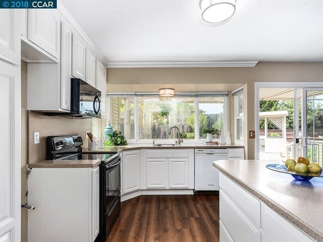 Building Photo - 7796 Woodren Ct