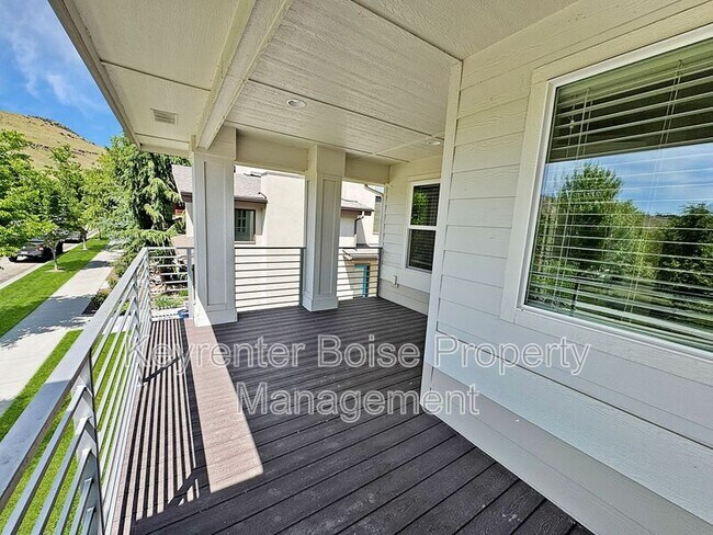 Building Photo - 2784 S Trailwood Way