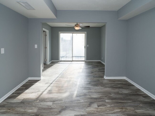 Building Photo - 5116-20