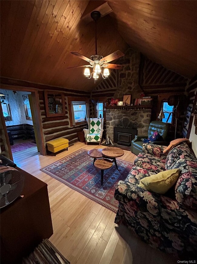 Building Photo - 4 Glendale Rd