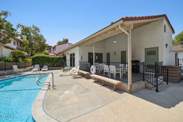 Building Photo - 1302 Alessandro Dr