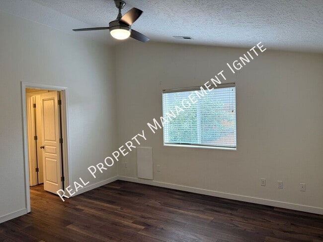 Building Photo - 222 Southwest 33rd Drive