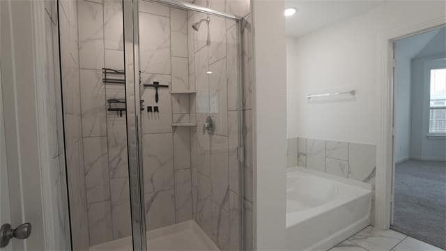 Building Photo - 2417 Doncaster Dr