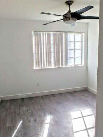 Building Photo - 1743 Village Blvd