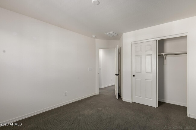 Building Photo - 1712 S 82nd Pl