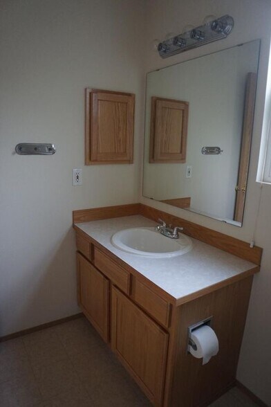 Building Photo - 2964 Sprague St