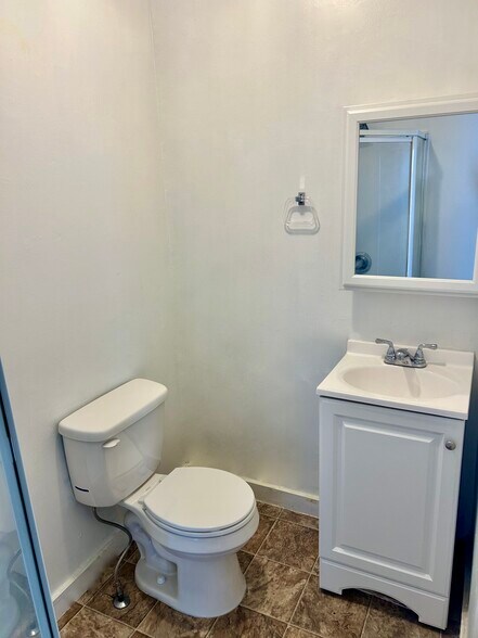 Building Photo - 323 1st Ave S