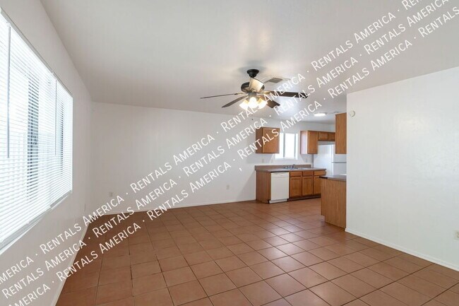Building Photo - 1107 W Sonora St