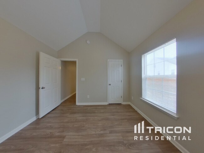 Building Photo - 4514 New House Dr