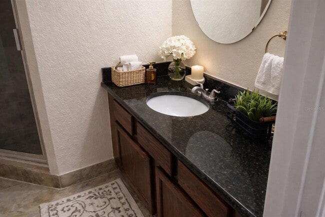 Building Photo - 2911 Antique Oaks Cir